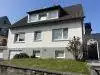 M2258_Zweifamilienhaus__Wuppertal_Außenansicht Vorgarten_RahnImmobilien - ***Schönes Zweifamilienhaus in ruhiger Lage von Wuppertal/Langerfeld***