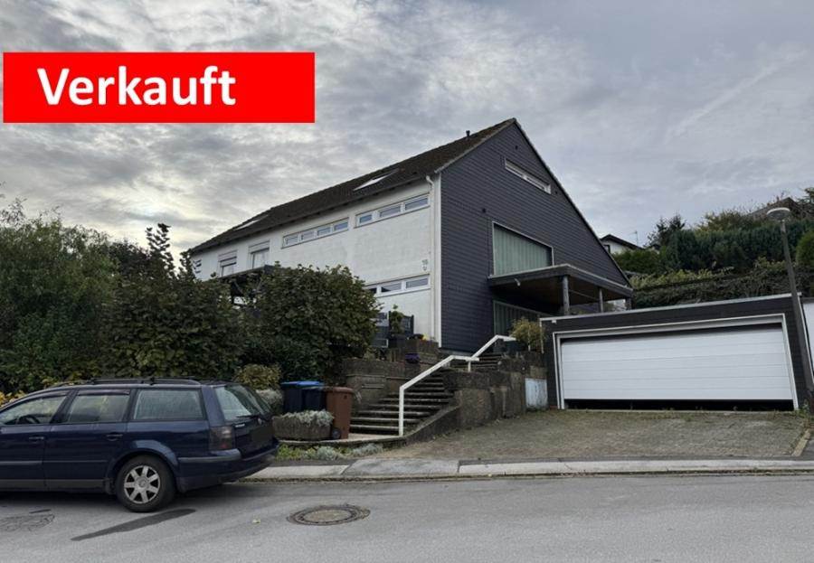 Attraktives Mehrfamilienhaus mit 3 vermieteten Wohneinheiten und vielseitigen Nutzungsmöglichkeiten, 58256 Ennepetal, Mehrfamilienhaus