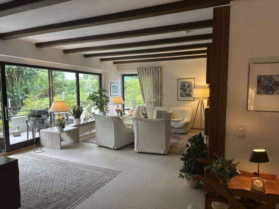 Sehr gepflegte Eigentumswohnung mit Loggia inklusive Gartengrundstück in zentraler Lage von Gevelsberg, 58285 Gevelsberg, Etagenwohnung