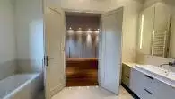 Badezimmer mit Wanne - Exklusive Obergeschosswohnung mit Tiefgarage und Personenaufzug im Stadtgartenviertel Hagen