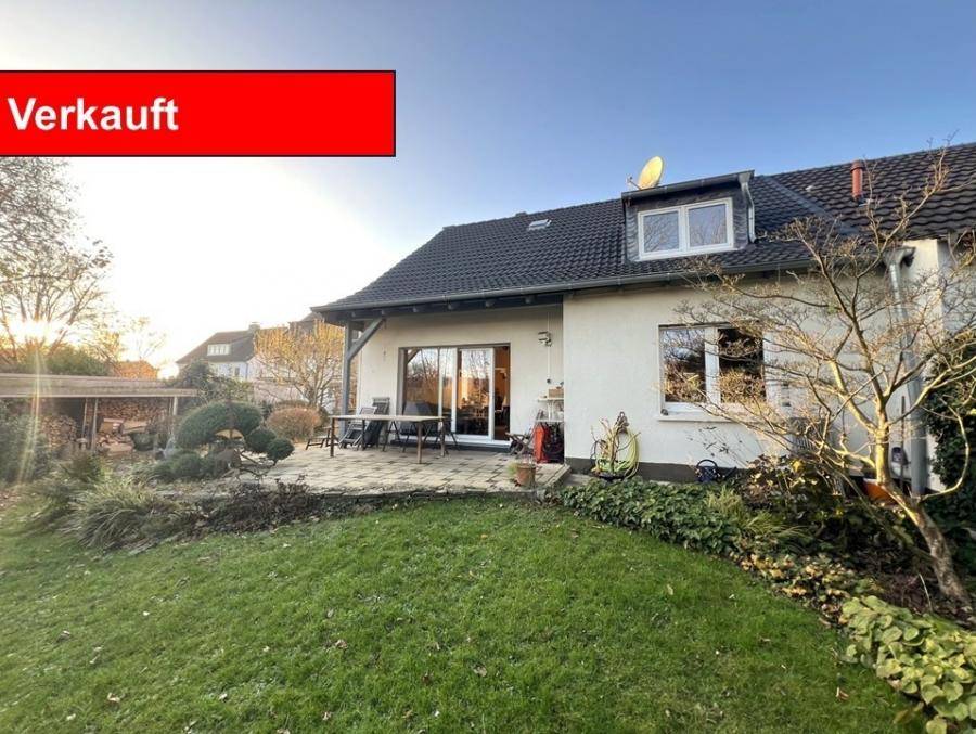 Einziehen und wohlfühlen! DHH mit 137 m² und Garten + Garage! Ruhig und Zentrumsnah in Hattingen, 45525 Hattingen, Doppelhaushälfte