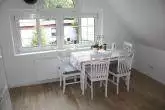 Küche - Stilvolle 3-Zimmer-Altbauwohnung mit offener Galerie –Tolle Wohnatmosphäre in ruhiger Lage